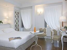 Villa Athena Resort