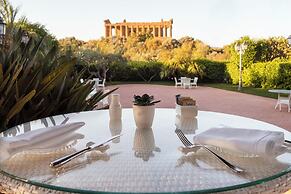 Villa Athena Resort