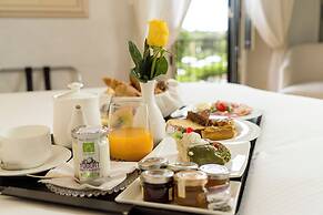 Villa Athena Resort