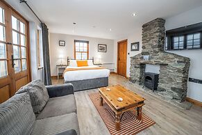 The Oak Tree Inn