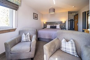 The Oak Tree Inn