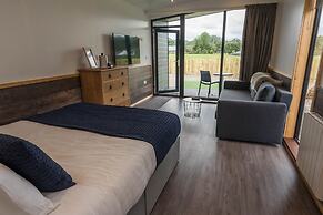The Oak Tree Inn