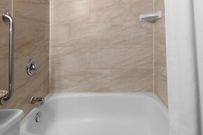 Ramada by Wyndham Arnprior