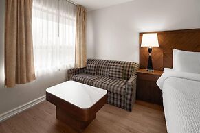 Ramada by Wyndham Arnprior