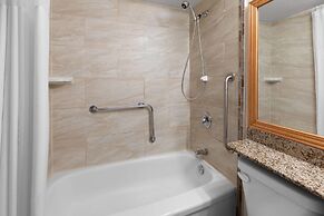 Ramada by Wyndham Arnprior