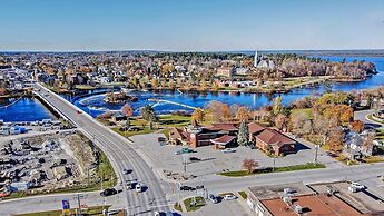 Ramada by Wyndham Arnprior