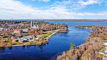 Ramada by Wyndham Arnprior