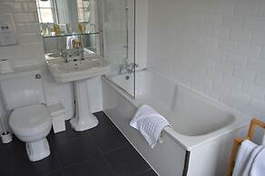 B+B Edinburgh