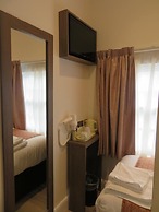 Glendale Hyde Park Hotel