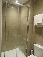 Glendale Hyde Park Hotel