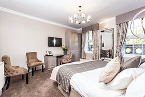 Borough Arms Hotel