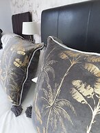 Meadowsweet Hotel