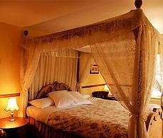 Chequers Inn Hotel