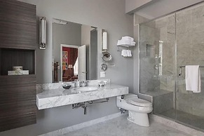 LHotel Montreal