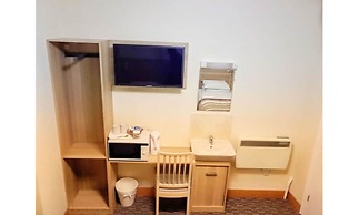 Carlton Hotel