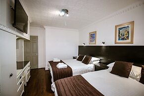 Charing Cross Hotel