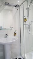 McLays Guest House