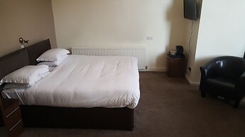 McLays Guest House