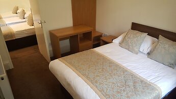 McLays Guest House