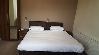 McLays Guest House