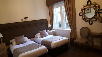McLays Guest House
