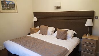 McLays Guest House