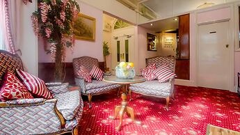 Hotel La Place