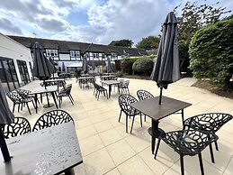 South Lawn Hotel