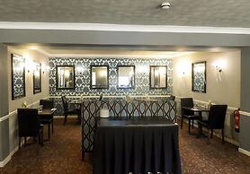 South Lawn Hotel