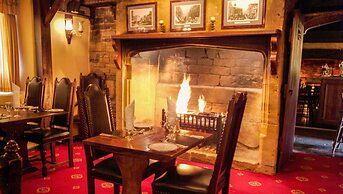 Hollies Hotel