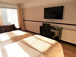 Hollies Hotel