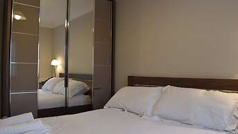 Hollies Hotel