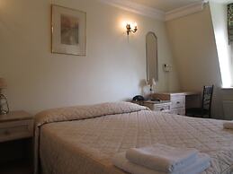 Brompton Hotel