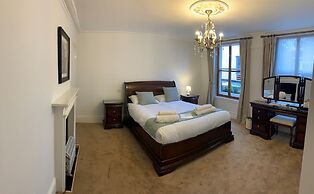 Pilgrims Hotel