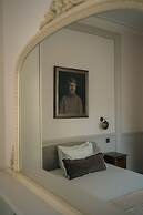 Georgian House Hotel