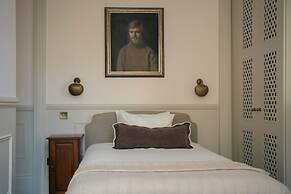 Georgian House Hotel