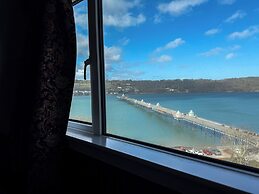 Nomi Rooms and Restaurant