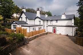 Grange Manor