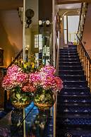 Blades Hotel