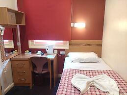 Carlton Hotel