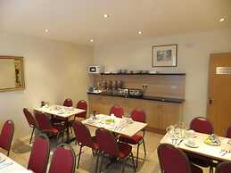 Carlton Hotel