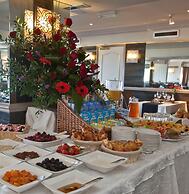Cobo Bay Hotel