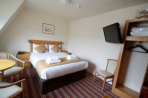 Belmore Court & Motel