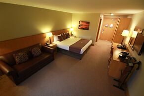 Belmore Court & Motel