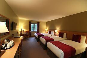 Belmore Court & Motel
