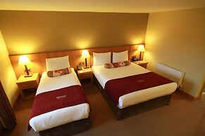 Belmore Court & Motel