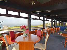 Heights Hotel