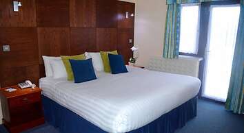 Heights Hotel