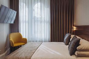 London House Hotel