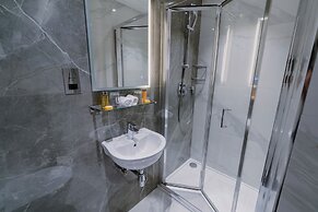 London House Hotel